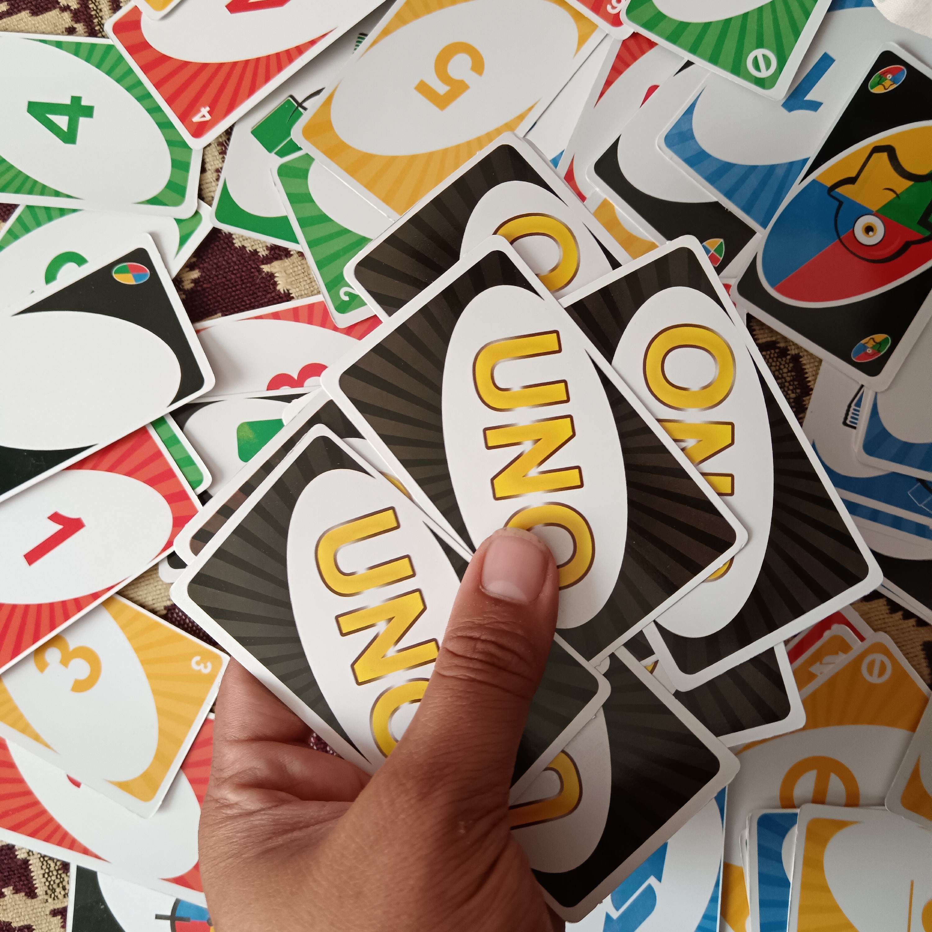 بازی گروهی اونو 120 کارتی بازی بورد گیم اونو بازی uno 120 کارته بازی چندنفره بازی دو نفره بازی فکری گروهی اسباب بازیفکری