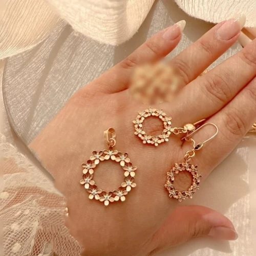 نیم ژوپینگ گل تراش دار طرح طلا