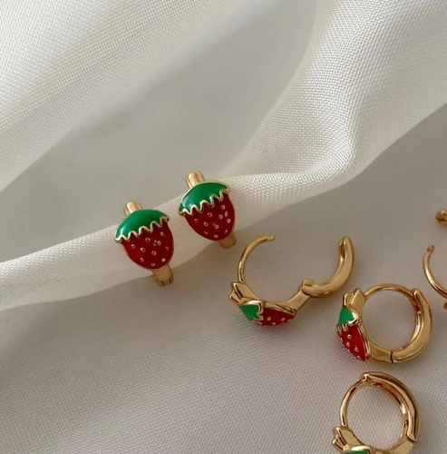 گوشواره توت فرنگی ژوپینگ میناکاری