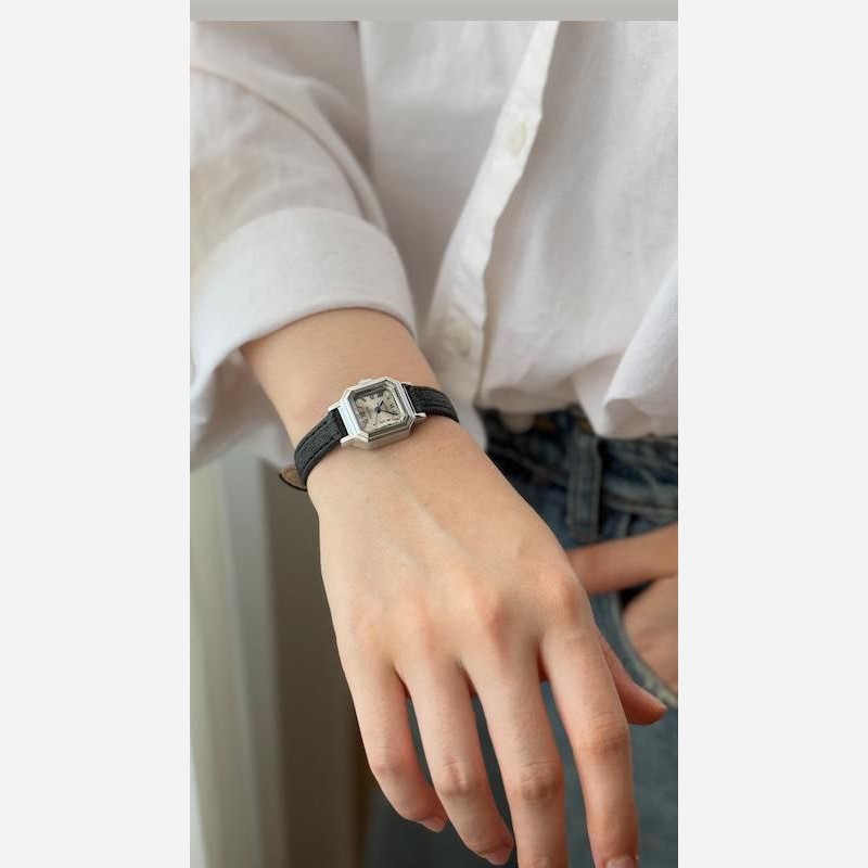 ساعت بند چرمی برند اولیجیا گالری هیما