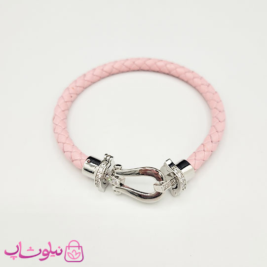 دستبند زنانه برند فرد Fred مدل چرم صورتی با قفل نقره ای نگیندار استیل کیفیت مستر کد 680