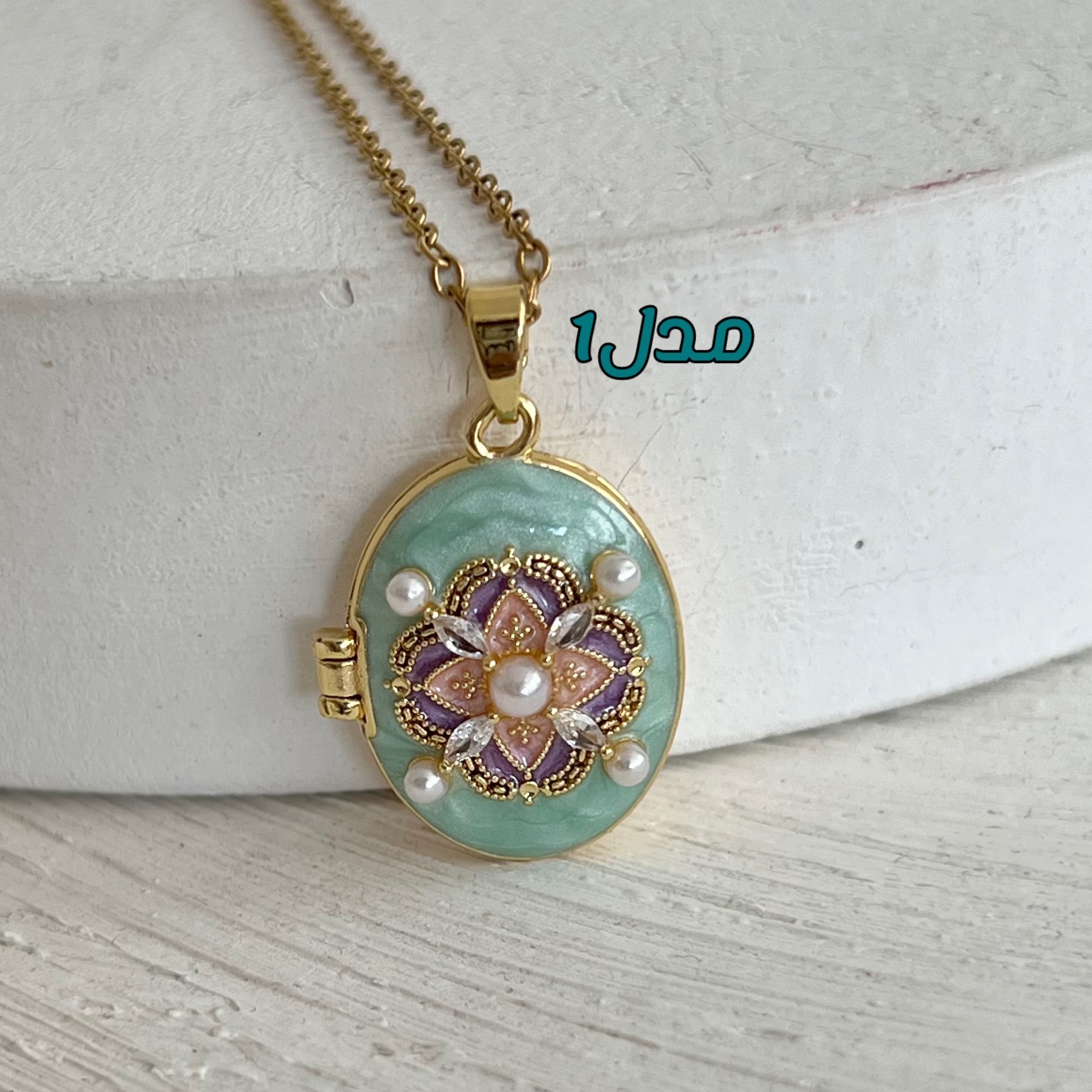 گردنبند لاکت میناکاری مینیمال ، قاب خاطره 2 سانتی