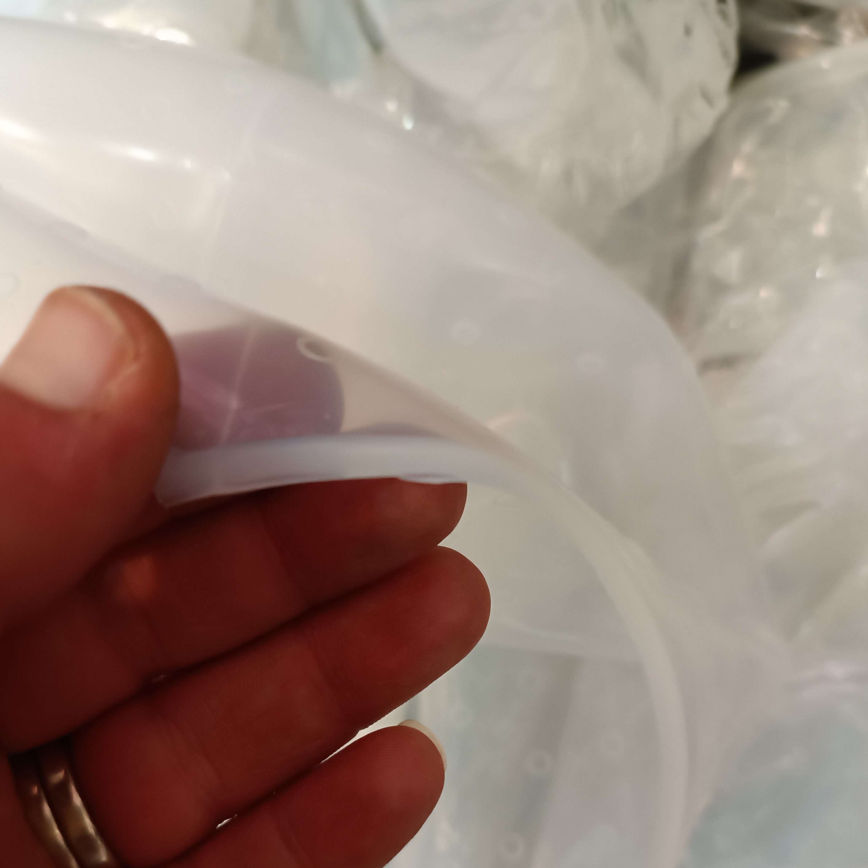 کلاه مش ژله ای بیرنگ کیفیت عالی مناسب رنگمو مش پودر دکلره دکوکرم دکوپاژ سالنی کلاهمش اصلی انواع رنگ مو اکسیدان موجوده