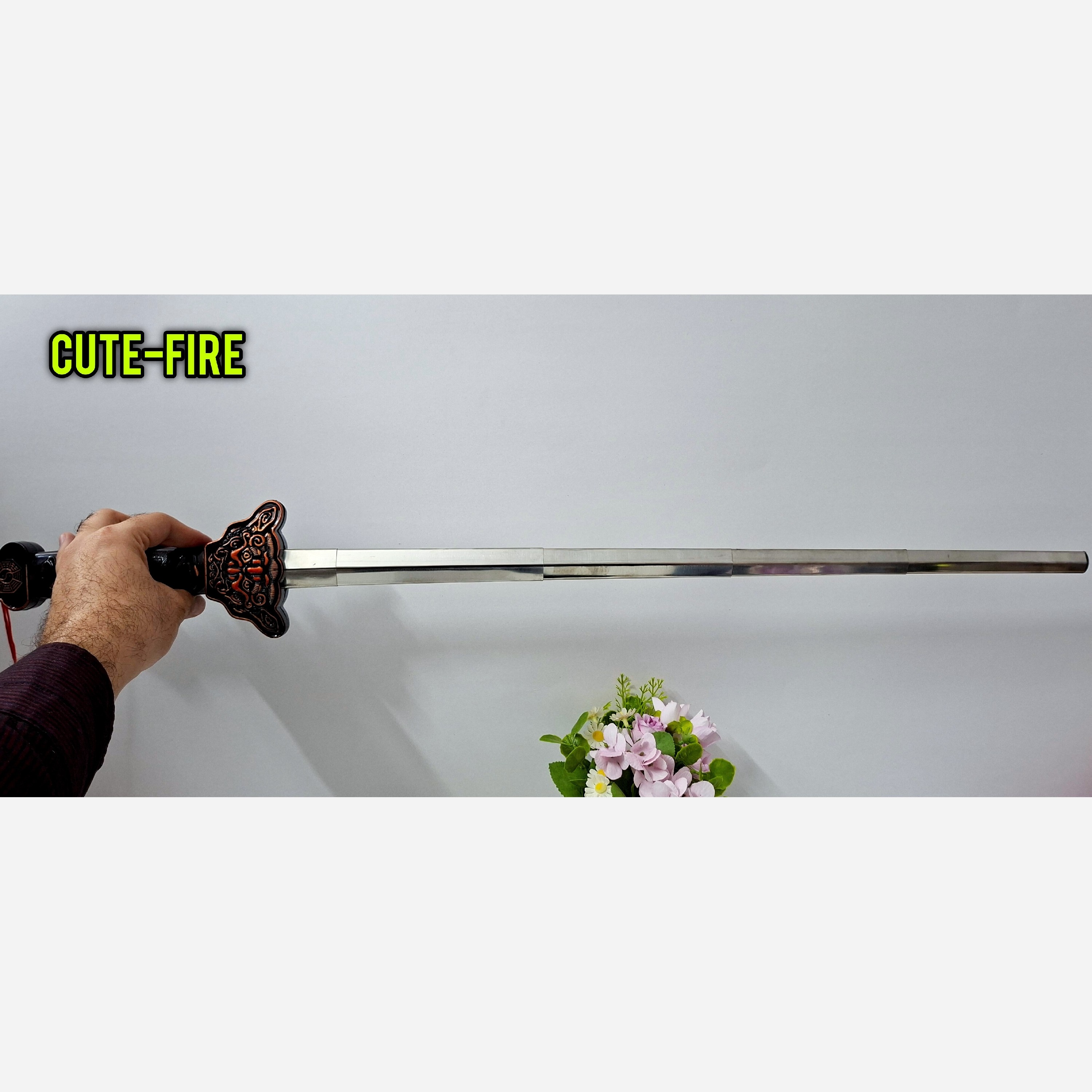 اسباب بازی شمشیر تاشو فلزی سایز بزرگ 83 سانت وارداتی