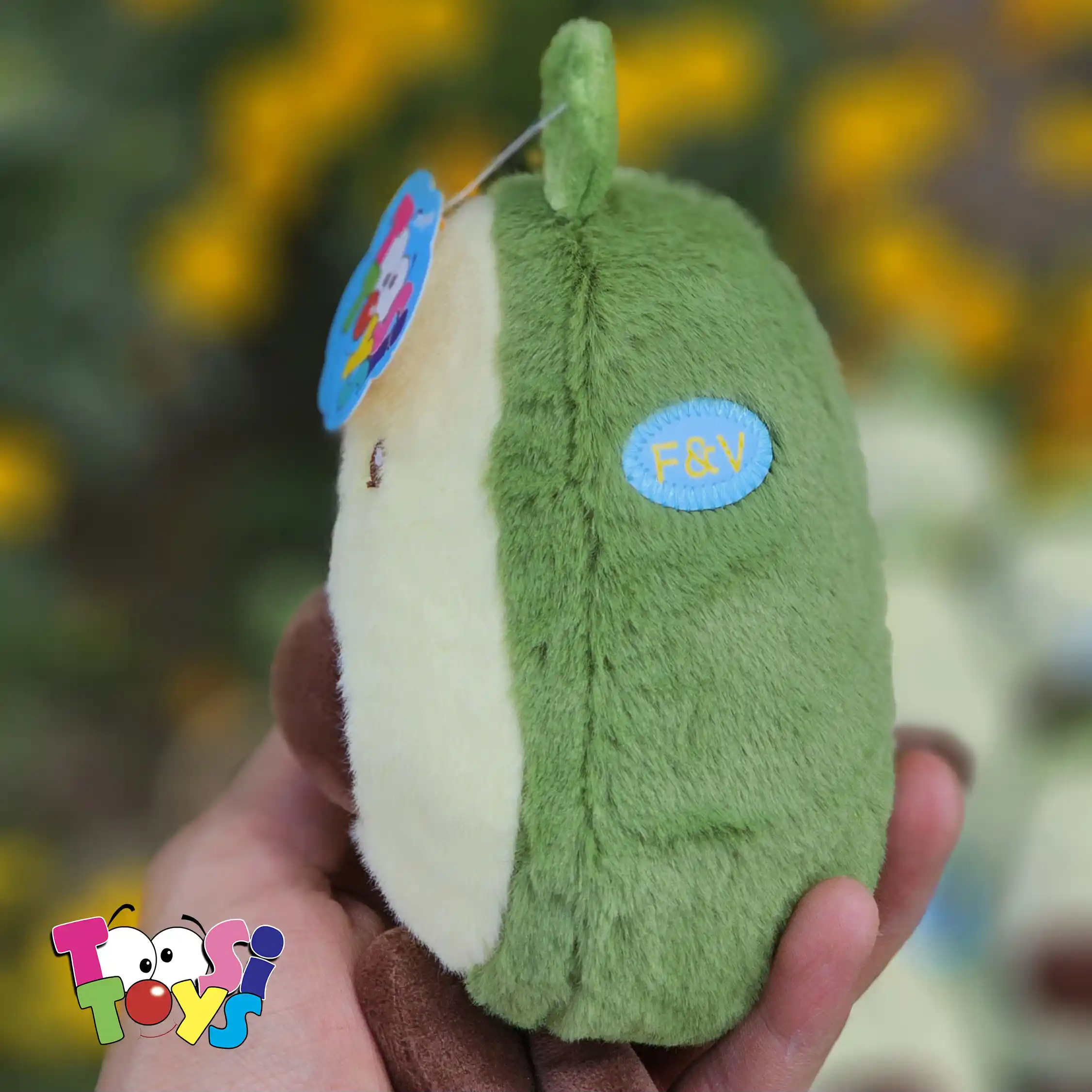 عروسک آووکادو نقلی