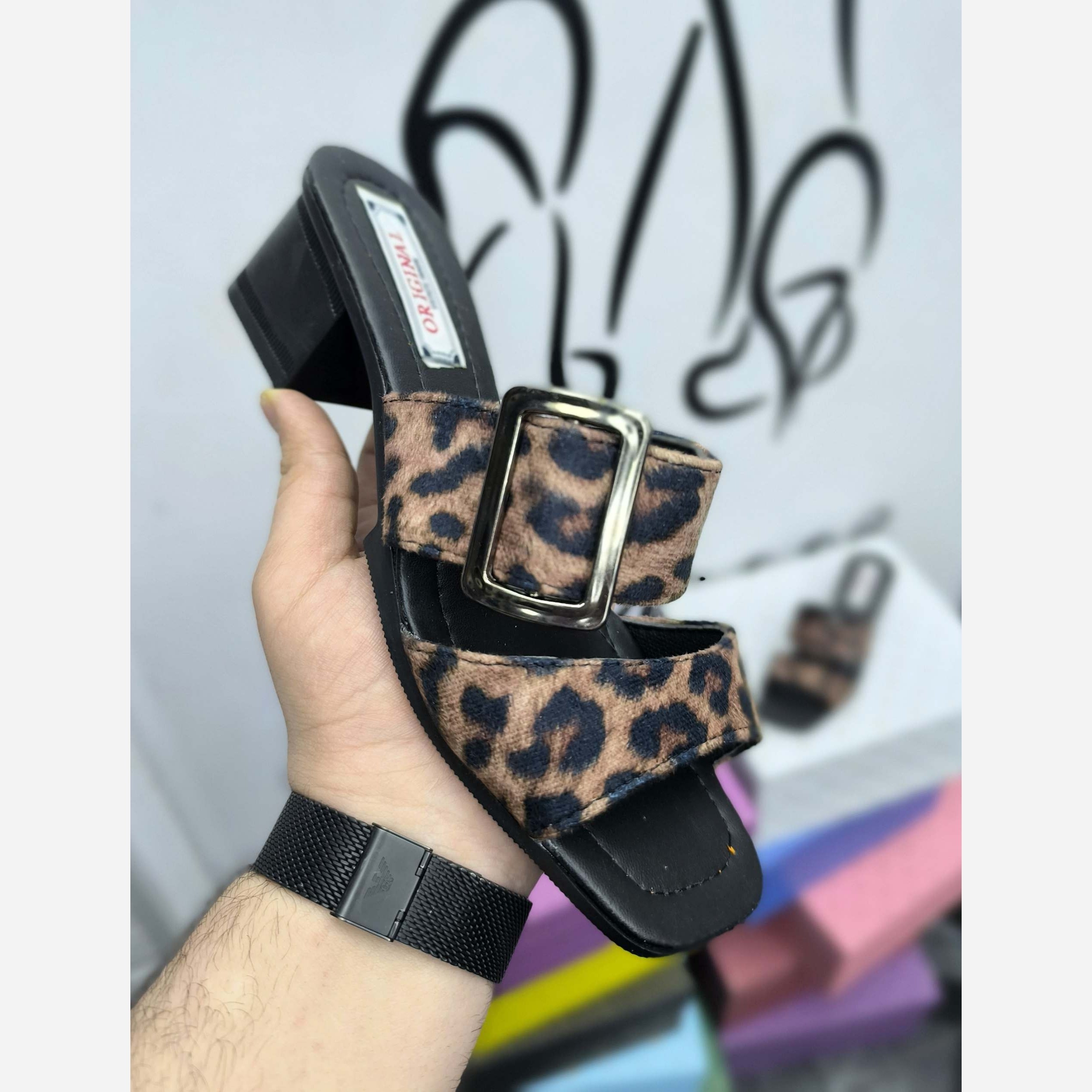 صندل پلنگی سفید مشکی کرم