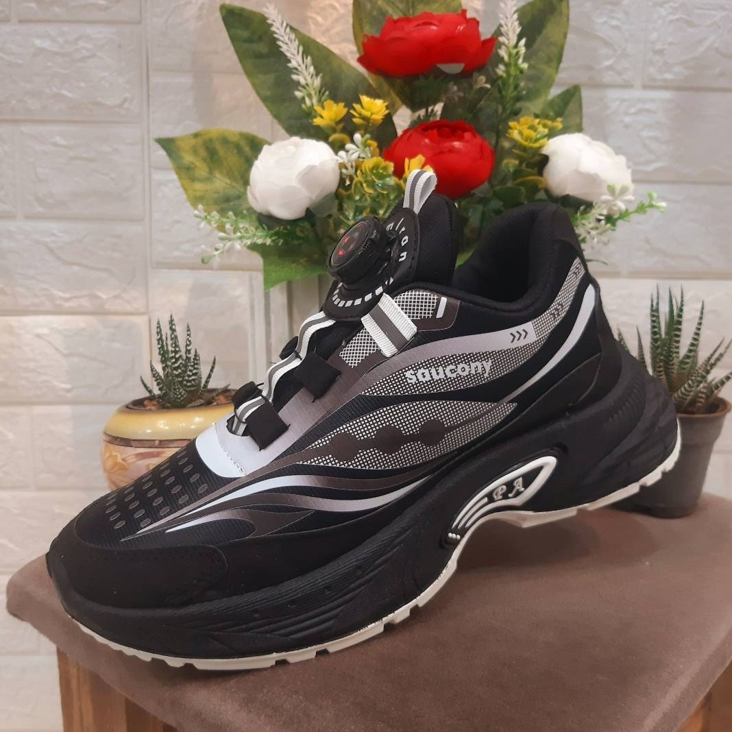 کفش ورزشی ساکونی مدل دیسکی 37 تا 40 کتونی saucony