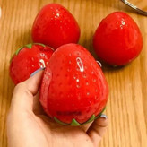 کرم آبرسان توت فرنگی پینترستی تپلی فانتزی گوگولی ضد چین چروک خنک کننده پوست آبرسان ومرطوب کننده شفاف کننده