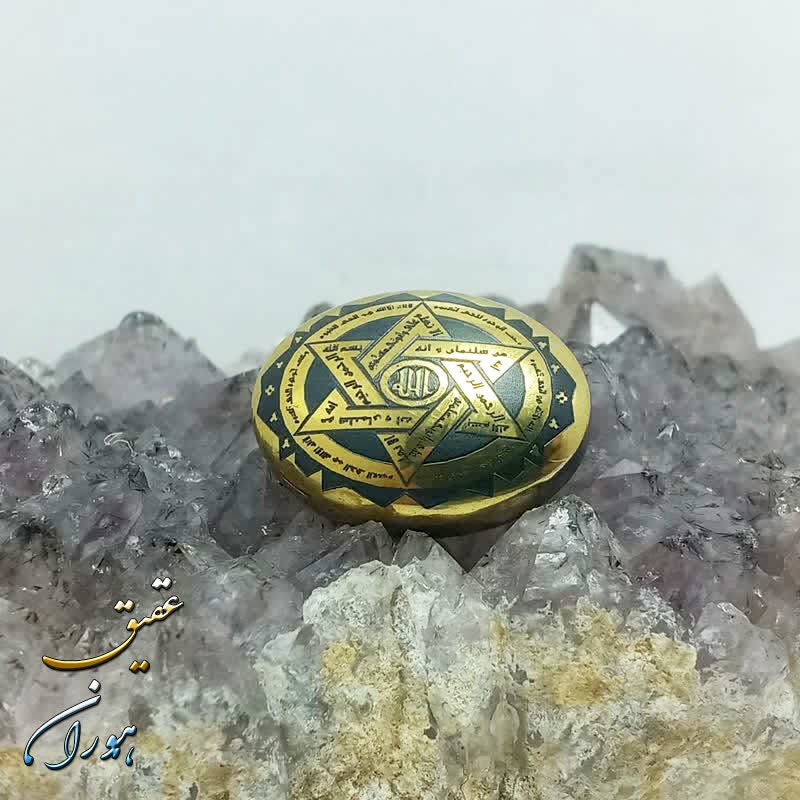 نگین حدید طلایی حکاکی پشت و رو