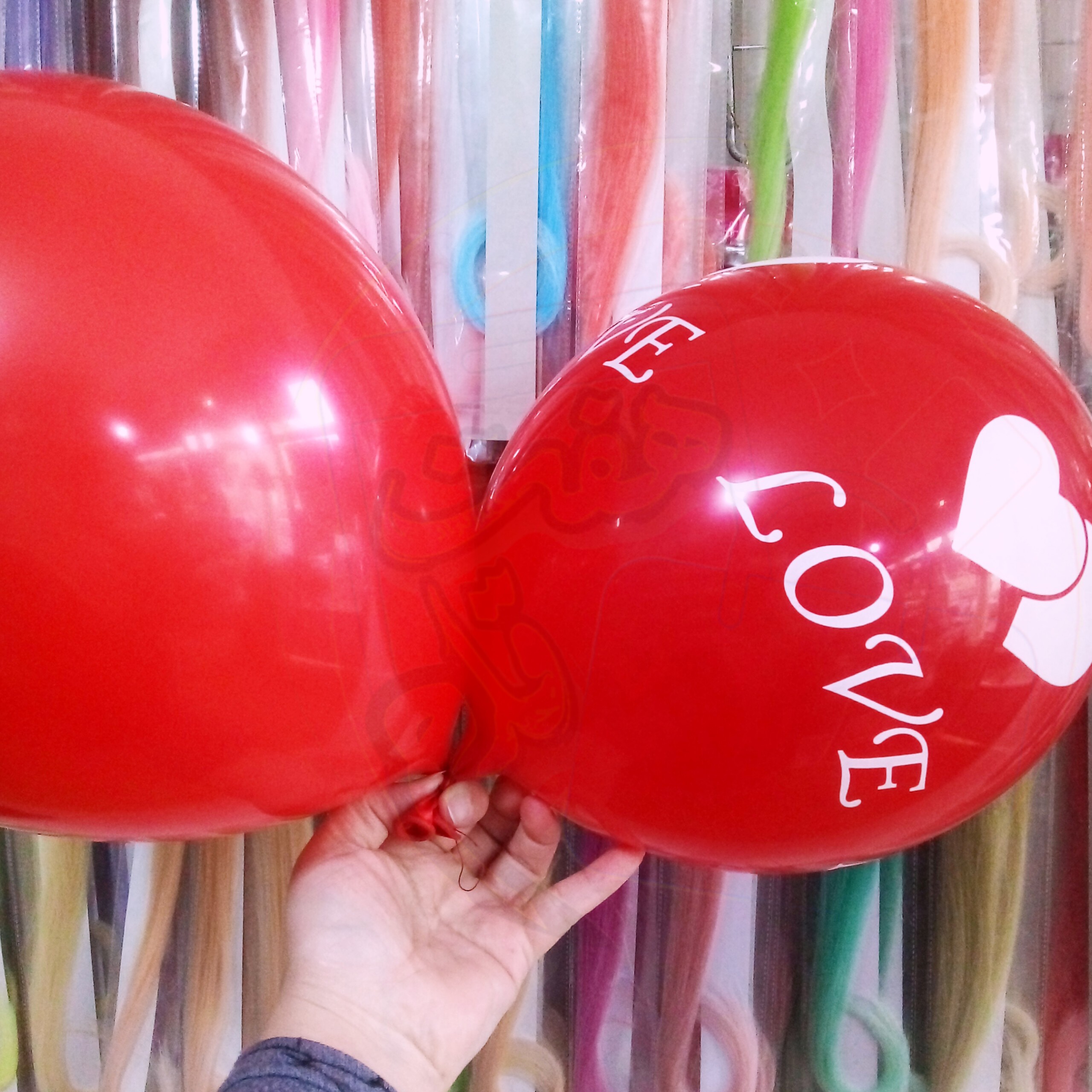 بادکنک طرح لاو love فروش تکی باد کنک قرمز ساده 12 سانتی